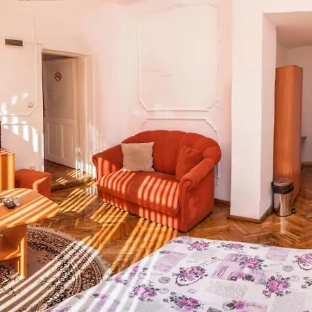 In House 8 Boulevard Hristo Botev Apartment