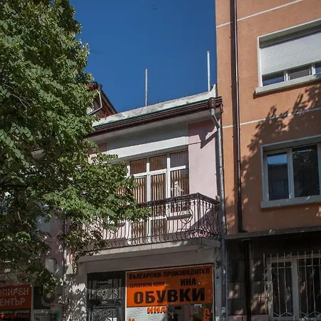 Apartment In House 8 Boulevard Hristo Botev